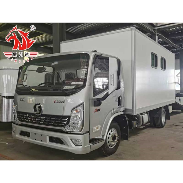 自行式运马车