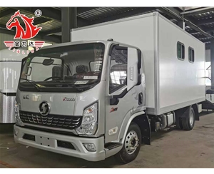 自行式运马车